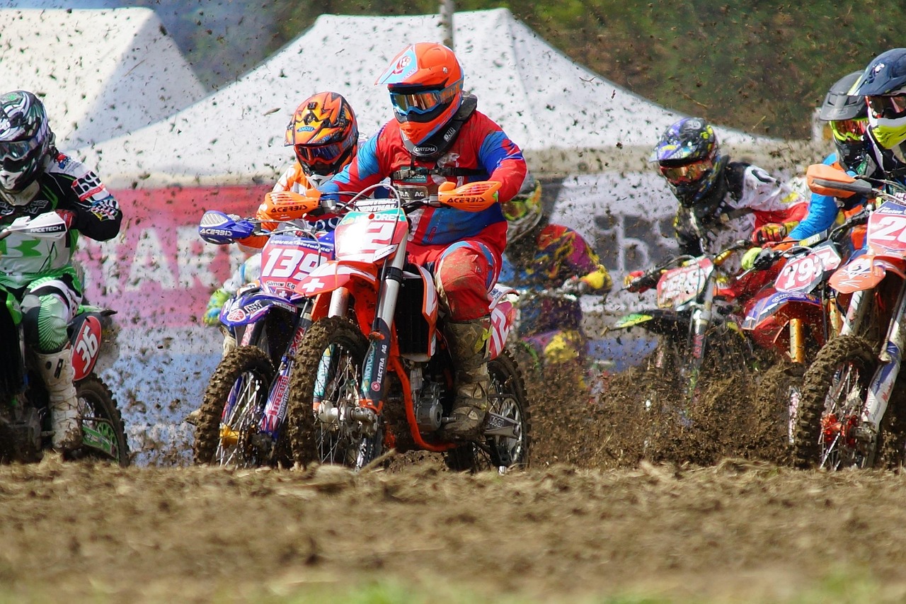 découvrez la marque husqvarna : outils de jardinage, tronçonneuses, tondeuses et équipements de qualité pour l’entretien de votre jardin, adaptés aux particuliers comme aux professionnels.